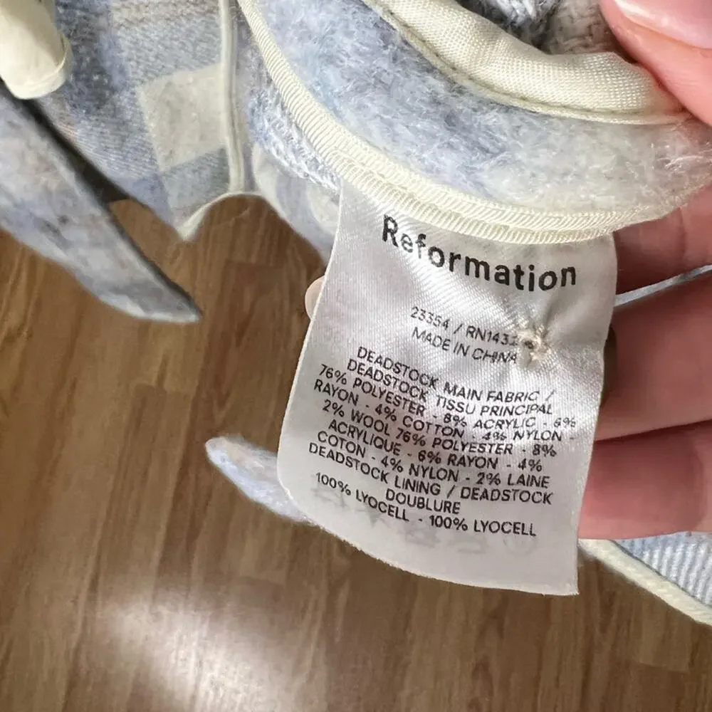 Reformation Ainslie Button Up Flannel Oversized Jacket Light Blue White Plaid L - Picture 12 of 12